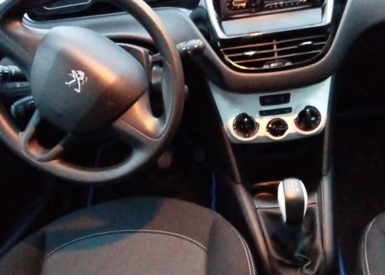 Peugeot Like 208 2019